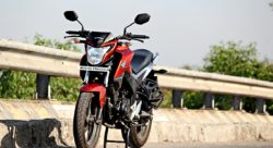 16 Honda Cb Hornet 160r Review Muscular Melody 16 Honda Cb Hornet 160r Review Muscular Melody
