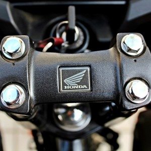 Honda CB Hornet R Handlebar Clamp