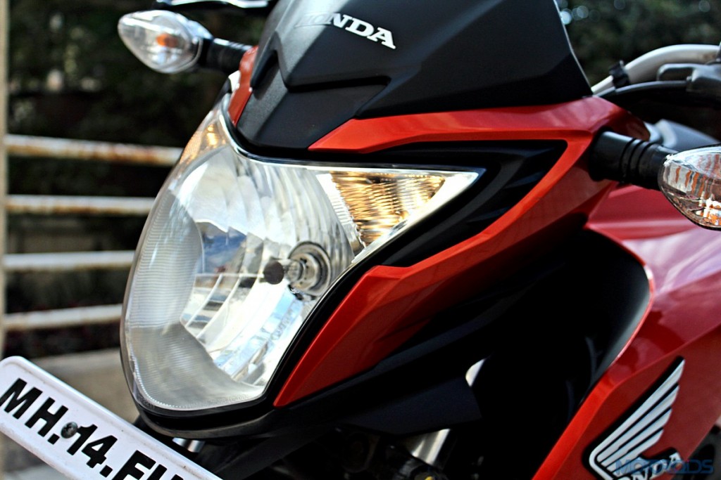 2016 Honda CB Hornet 160R Headlamp (3)