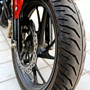 Honda CB Hornet R front tire