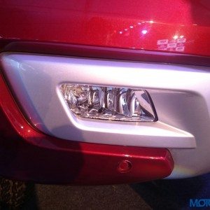 Ford Endeavour fog lamp