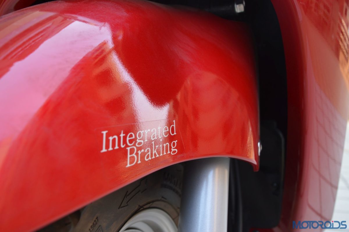 Hero Duet Front fender with integrated braking label