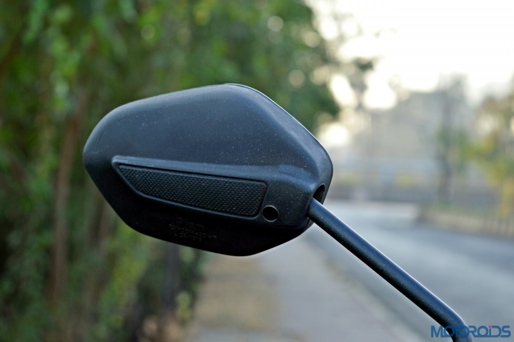 Honda CB Shine SP rear view mirror