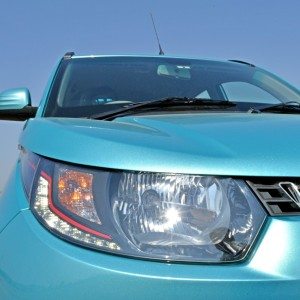 KUV  petrol review India headlight