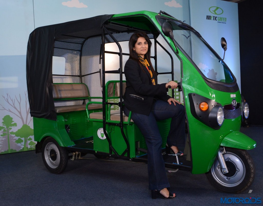 Kinetic Safar Electric Auto (2)