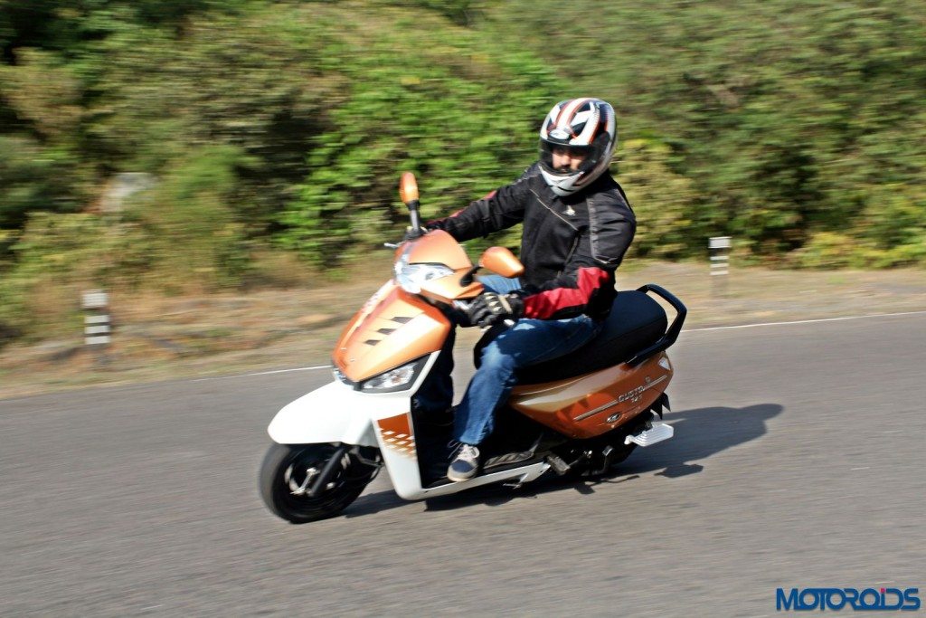 Mahindra Gusto 125 Review - Action Shots (23)