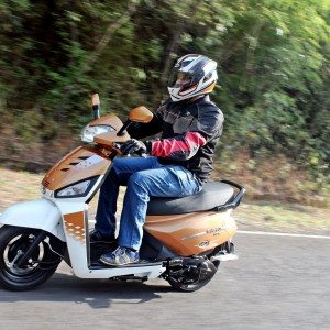 Mahindra Gusto  Review Action Shots