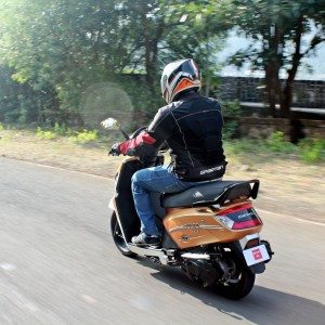 Mahindra Gusto  Review Action Shots