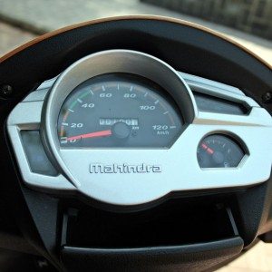 Mahindra Gusto  Review Details