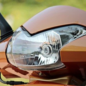 Mahindra Gusto  Review Details Headlight