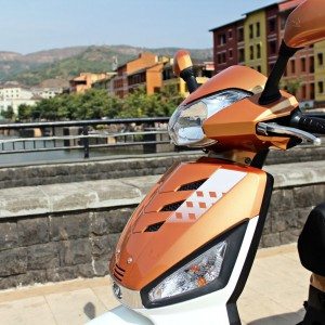 Mahindra Gusto  Review Still Shots