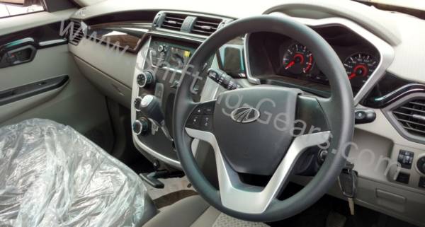 Mahindra KUV Dashboard