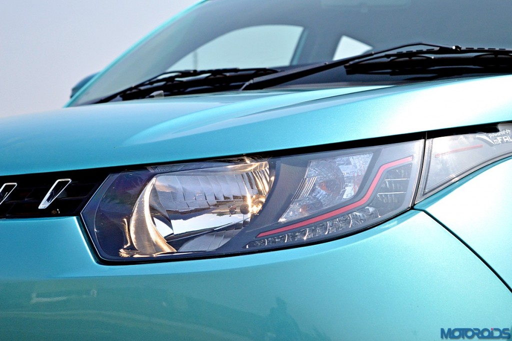 Mahindra KUV100 Headlamp (2)