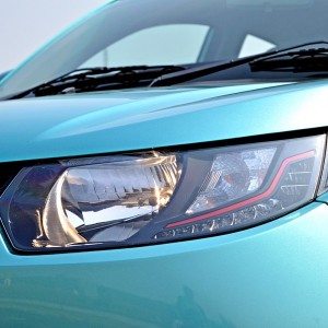 Mahindra KUV Headlamp