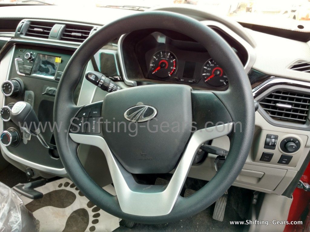 Mahindra-KUV100-steering-wheel