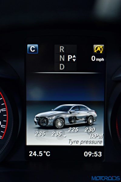 Mercedes-AMG C 63 S Driver information display (2)