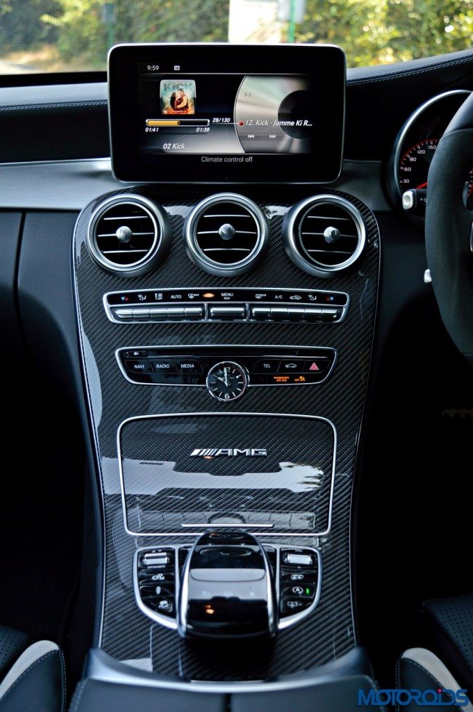 Mercedes-AMG C 63 S center console(142)