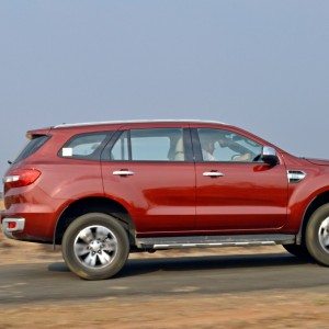 New  Ford Endeavour action