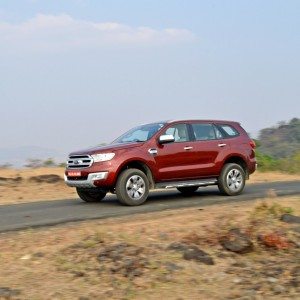 New  Ford Endeavour action