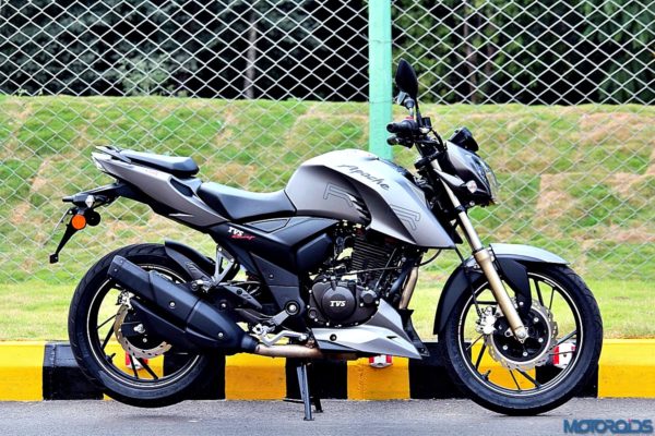 TVS Apache RTR 200 4V side image