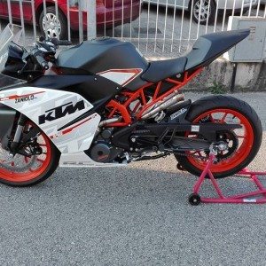 Yamaha R Turbo KTM RC  Turbo