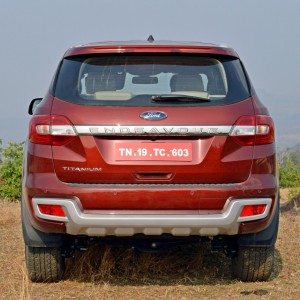 new  Ford Endeavour AT rear