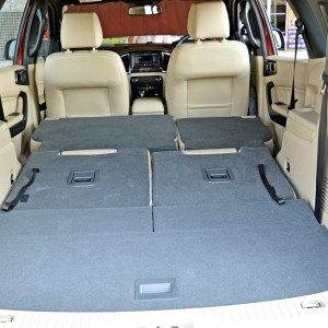 new  Ford Endeavour boot luggage