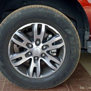 new  Ford Endeavour wheel