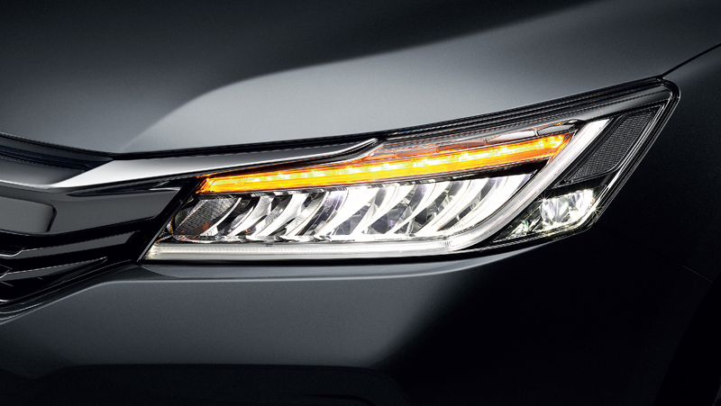 2016 Honda Accord headlight cluster