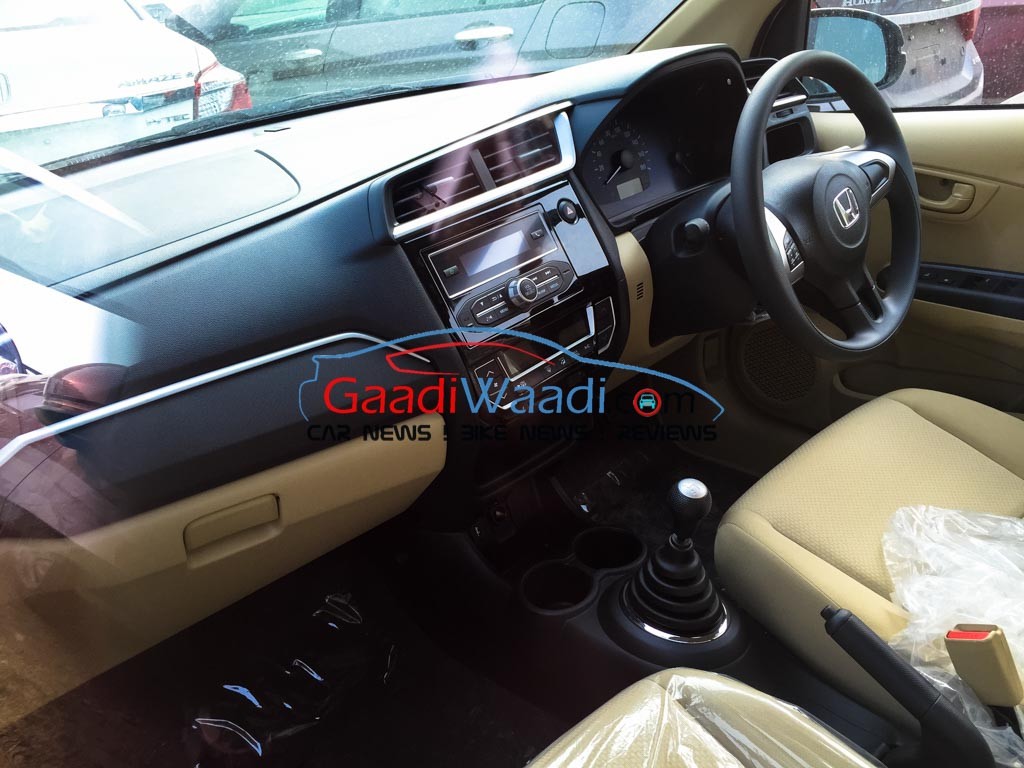 2016 Honda Amaze facelift interiors