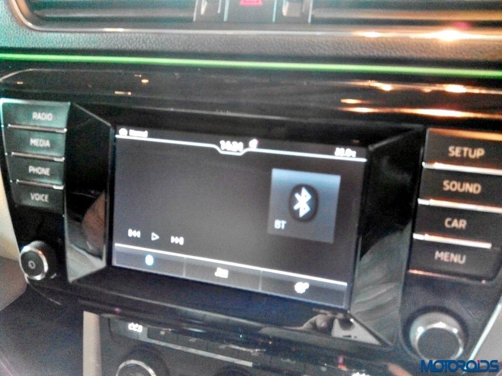 2016 Skoda Superb Infotainment system