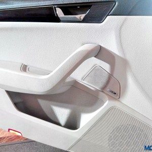 Skoda Superb door panel