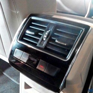 Skoda Superb rear AC vent