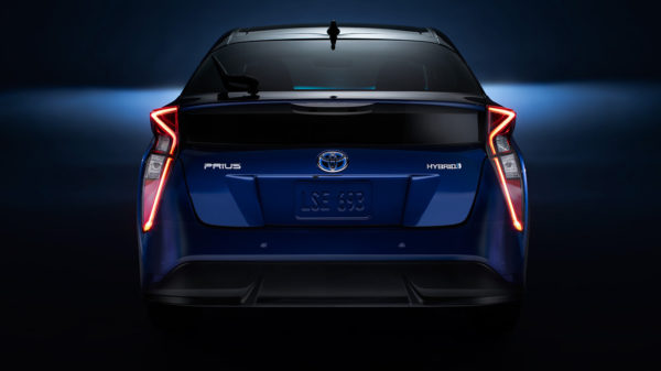 2016 Toyota Prius (4)