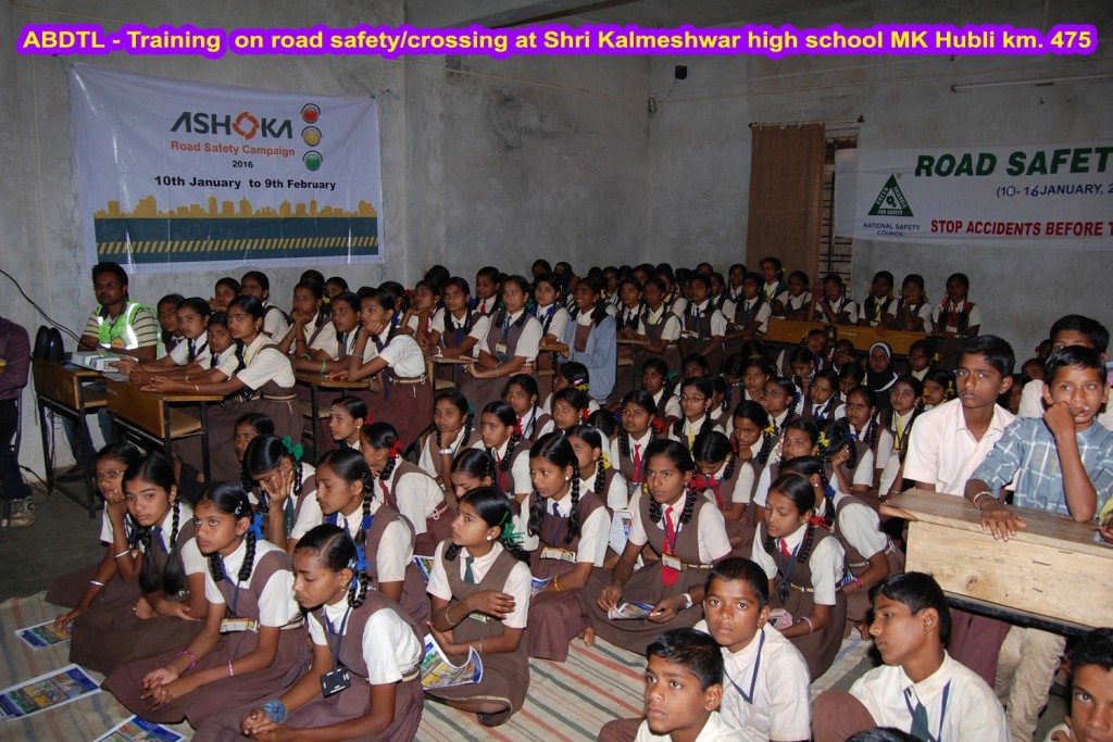 Ashoka Buildcon_School Camp_Road Safety Campaign 1