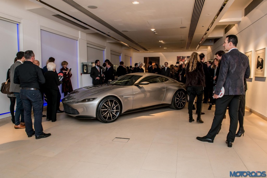 Aston Martin DB10 Charity (2)