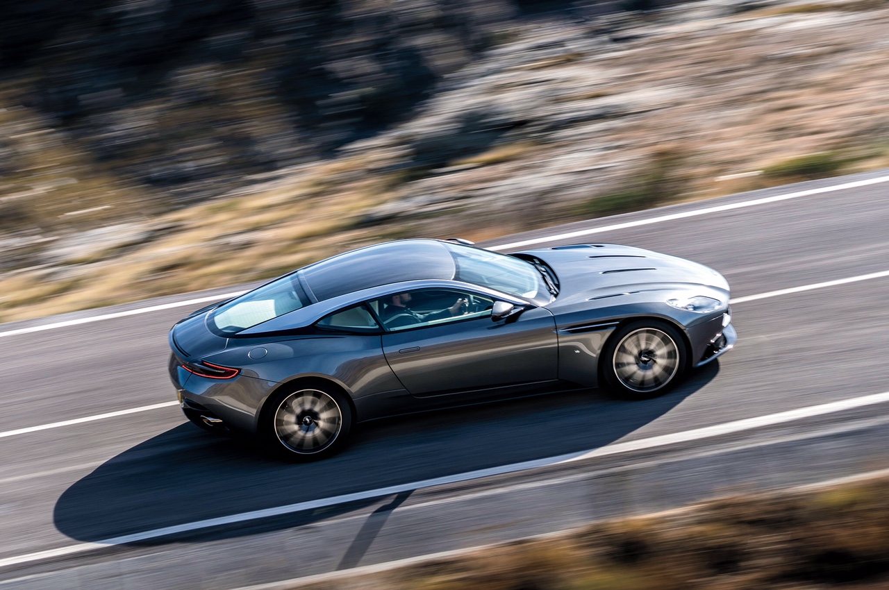 Aston Martin DB11 1