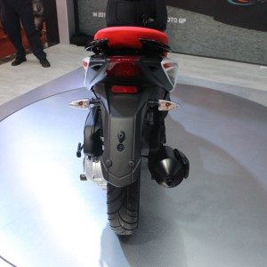 Auto Expo  Aprilia SR