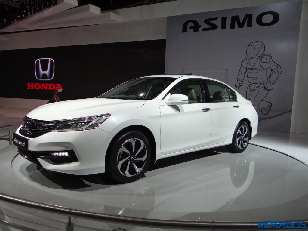 Auto Expo 2016 Honda Accord (2)