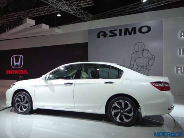 Auto Expo 2016 Honda Accord (8)