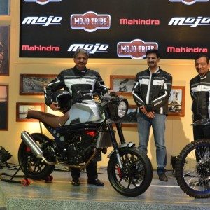 Auto Expo  Mahindra Mojo Scrambler and Adventure Concept