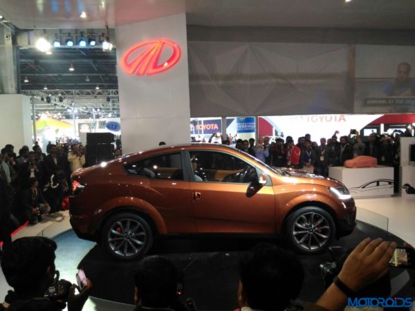 Auto Expo 2016 Mahindra XUV Aero (4)