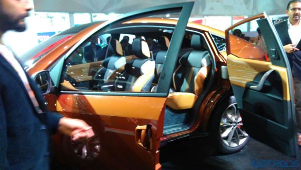 Auto Expo 2016 Mahindra XUV Aero Concept (6)