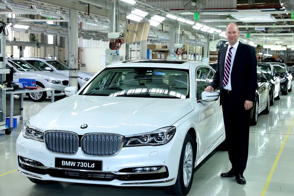 Dr. Jochen Stallkamp, Managing Director – BMW Plant Chennai with the all-new BMW7 Series as it rolls out of BMW Plant Chennai.