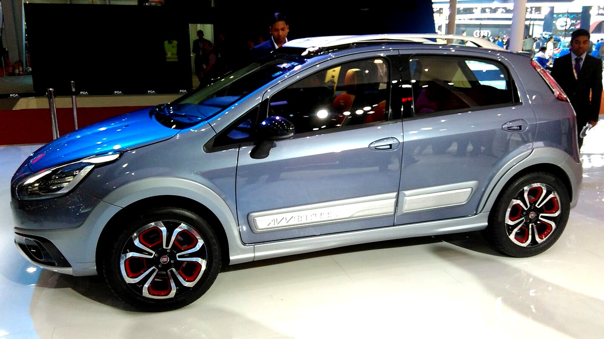 Fiat Avventura Urban Cross (7)