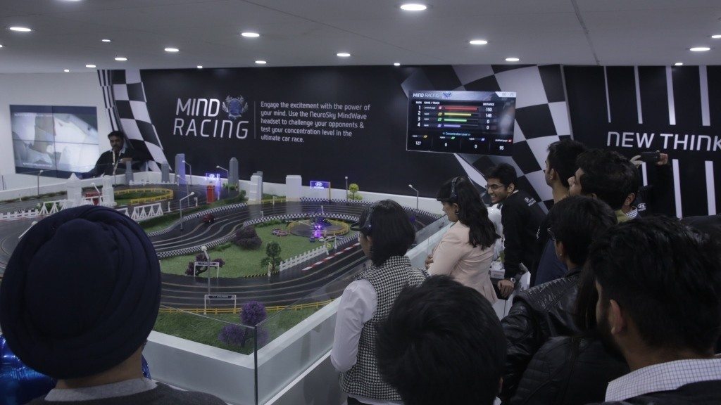 Hyundai Auto Expo 2016 Mind Racing