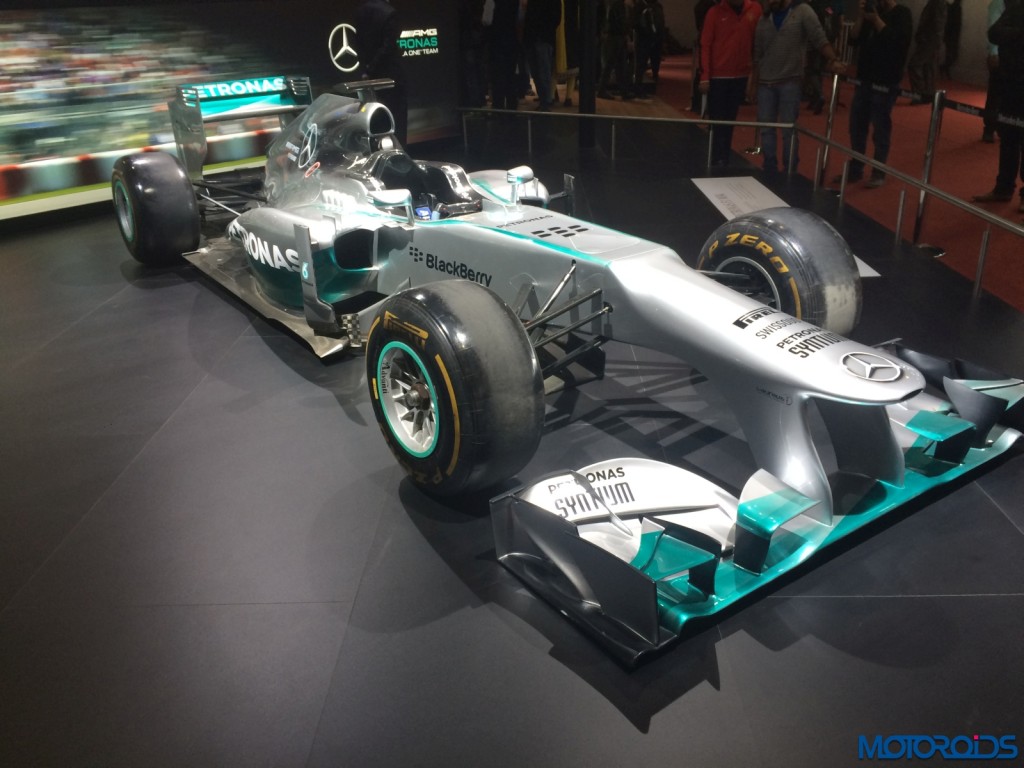 Mercedes F1 W06 Hybrid (1)