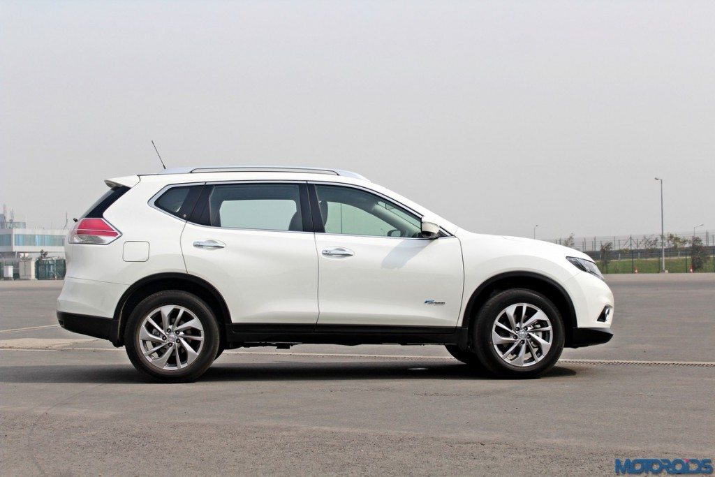 Nissan X-Trail Hybrid  (8)