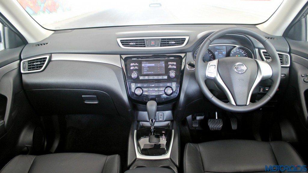 Nissan X-Trail Hybrid Interior (2)