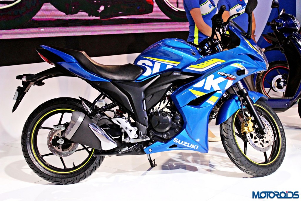 Suzuki Gixxer 155 and Gixxer SF - Auto Expo 2016 (8)